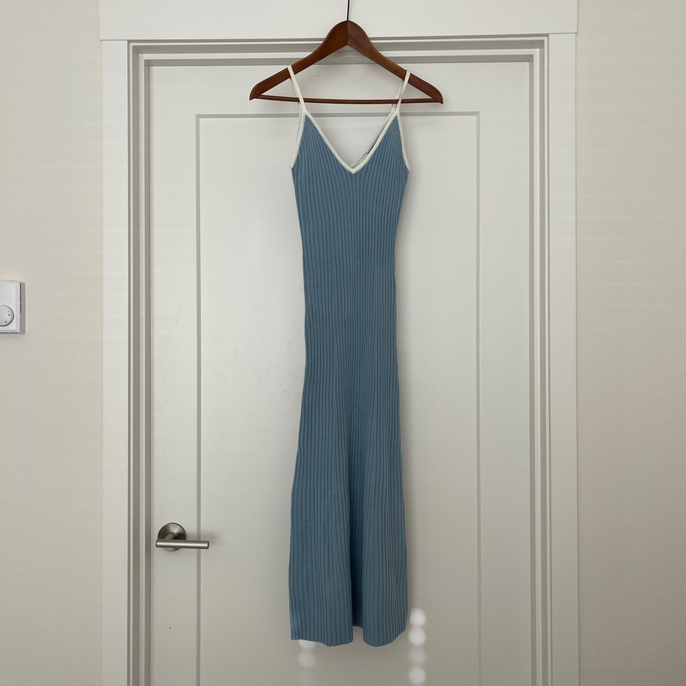 Pretty Lavish knit dress